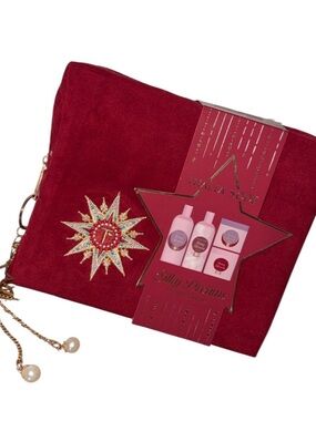 FOUR PIECE GIFT CARE SET